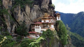 Bhutan - The Valley of Monks & Stupas
